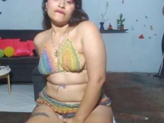 curvylatina4u