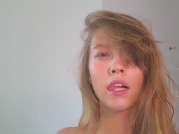 _demi_dee_