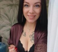 Lola_Hale