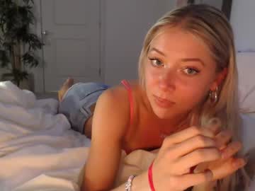 lilyyymonroee