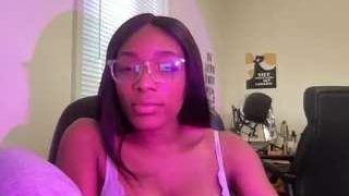 lovely-aaliyah