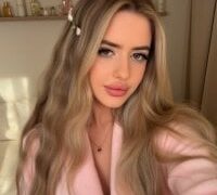 Holly-Glamour