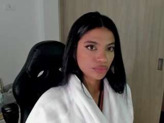 julycorreax